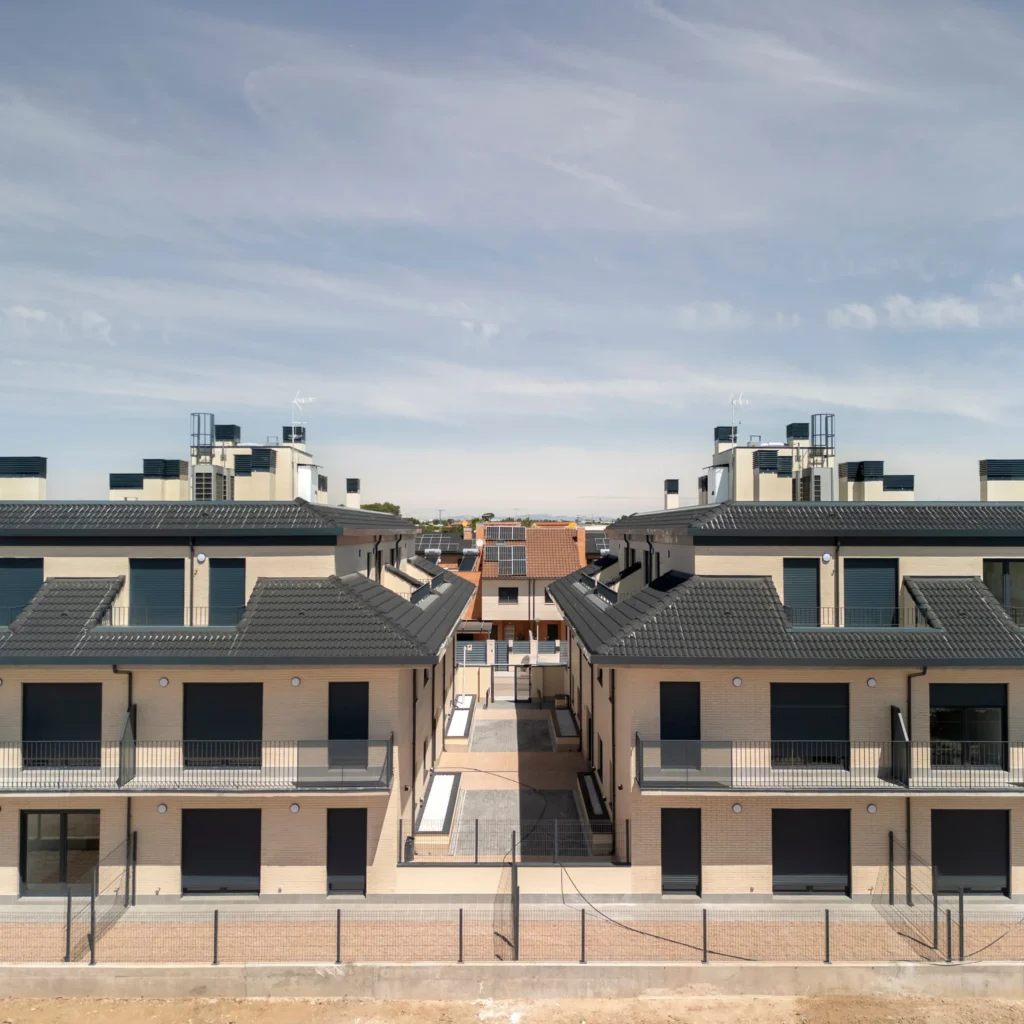 PLAN VIVE III · RESIDENCIAL EL PINAR